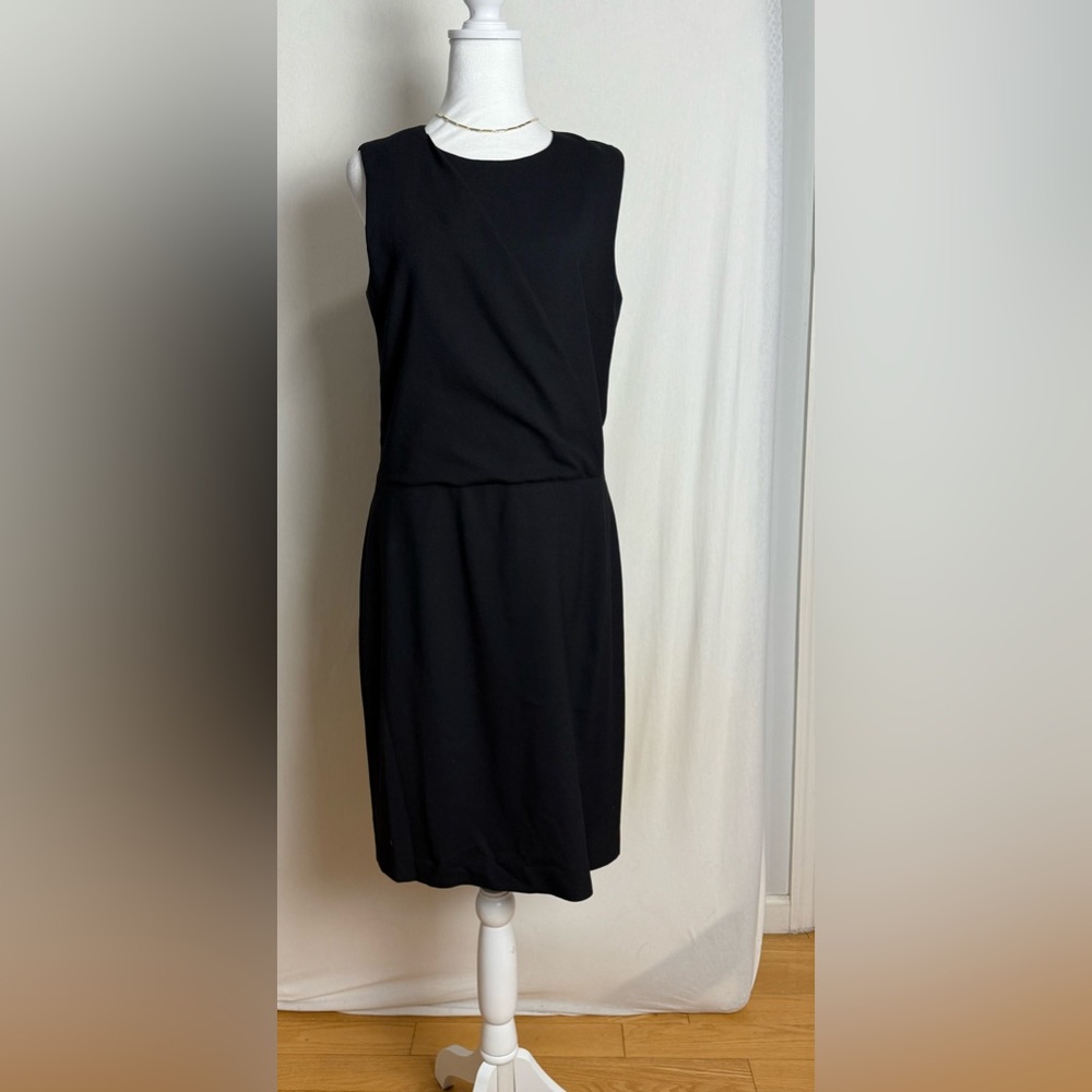 Theory darbia jubilant black wool stretch sleeveless pleated dress. Size 8 - Picture 4 of 7